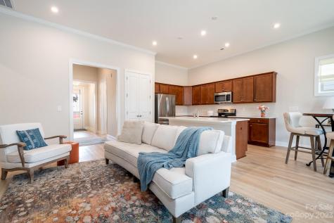 10404 Superb Lane Charlotte NC 28215
