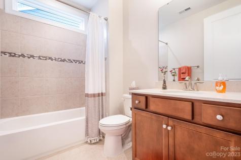 10404 Superb Lane Charlotte NC 28215