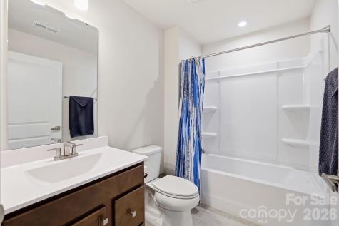 982 Pemberley Street Lancaster SC 29720