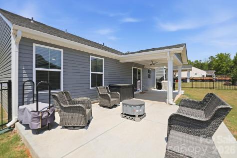 982 Pemberley Street Lancaster SC 29720