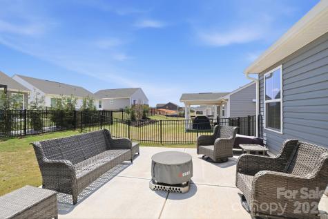 982 Pemberley Street Lancaster SC 29720