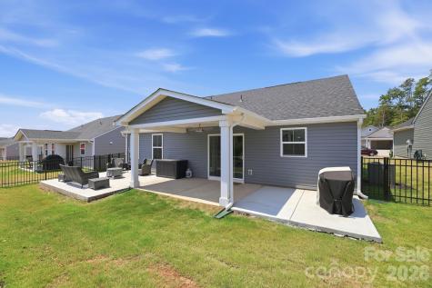 982 Pemberley Street Lancaster SC 29720