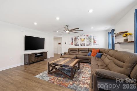 982 Pemberley Street Lancaster SC 29720