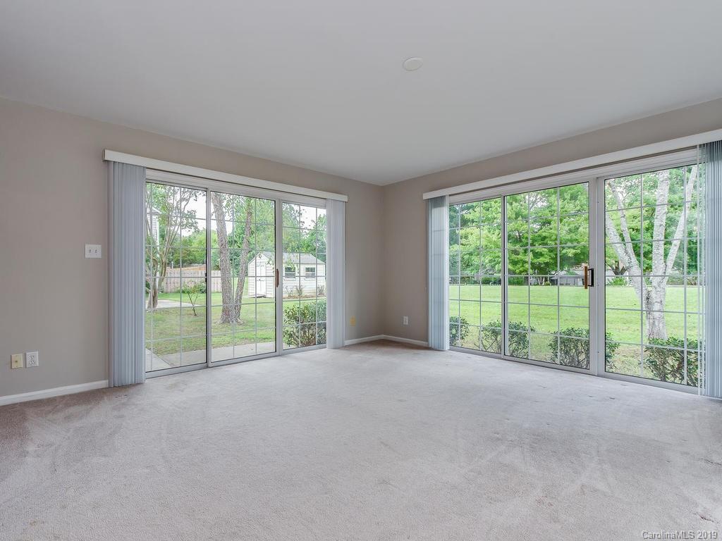 5015 Whitwell Court Charlotte NC 28226