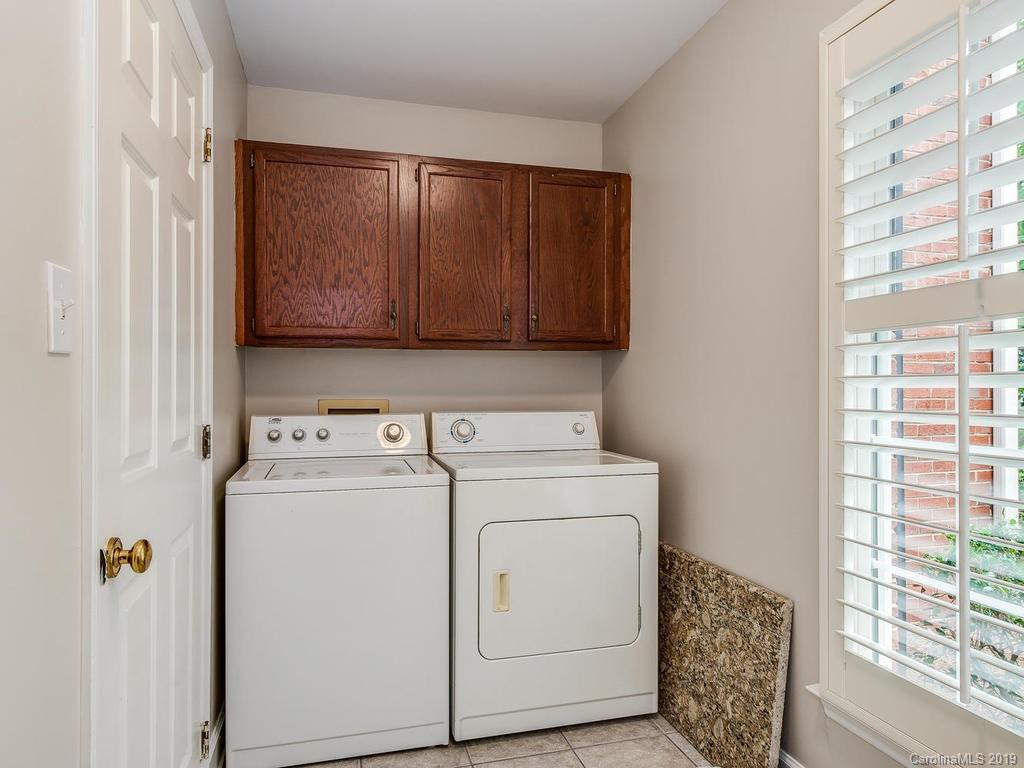 5015 Whitwell Court Charlotte NC 28226