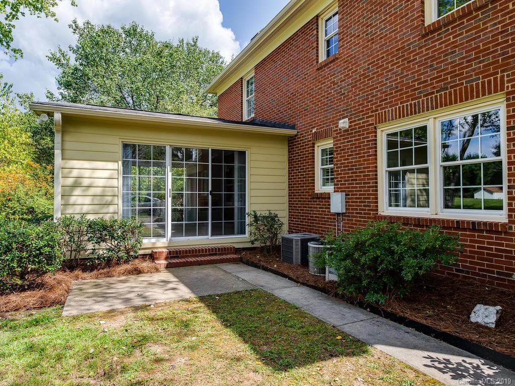5015 Whitwell Court Charlotte NC 28226