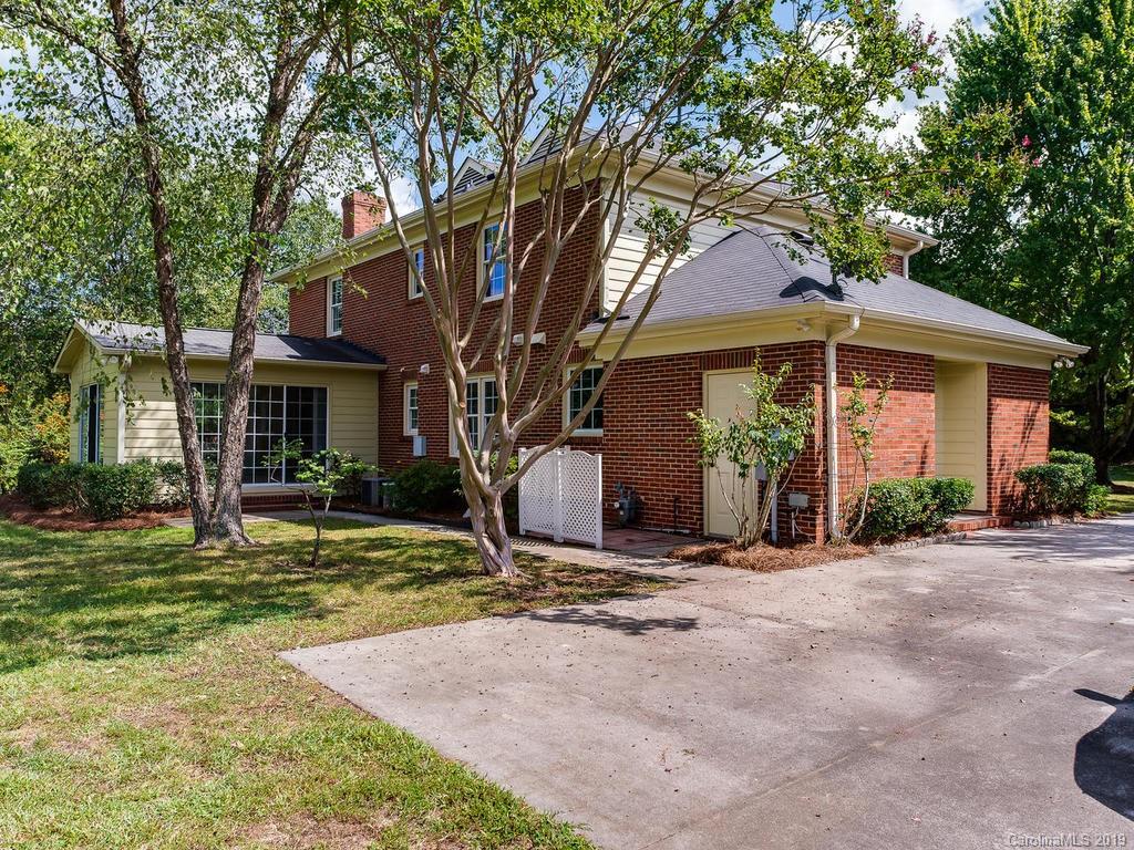 5015 Whitwell Court Charlotte NC 28226