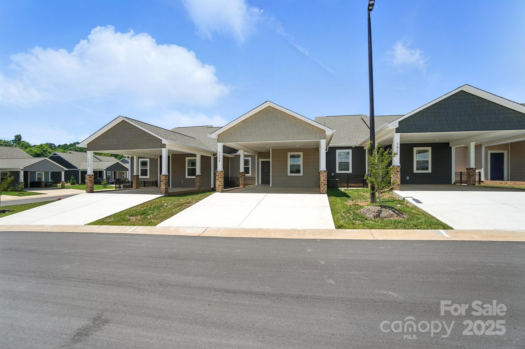 1524 29th Street SE Hickory NC 28602