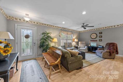 3313 Pineridge Lane Gastonia NC 28056