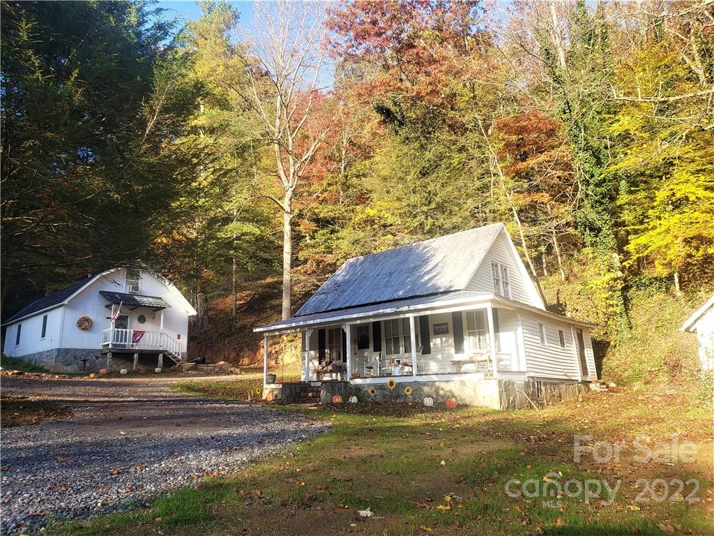 200 Double Island Road Burnsville NC 28714