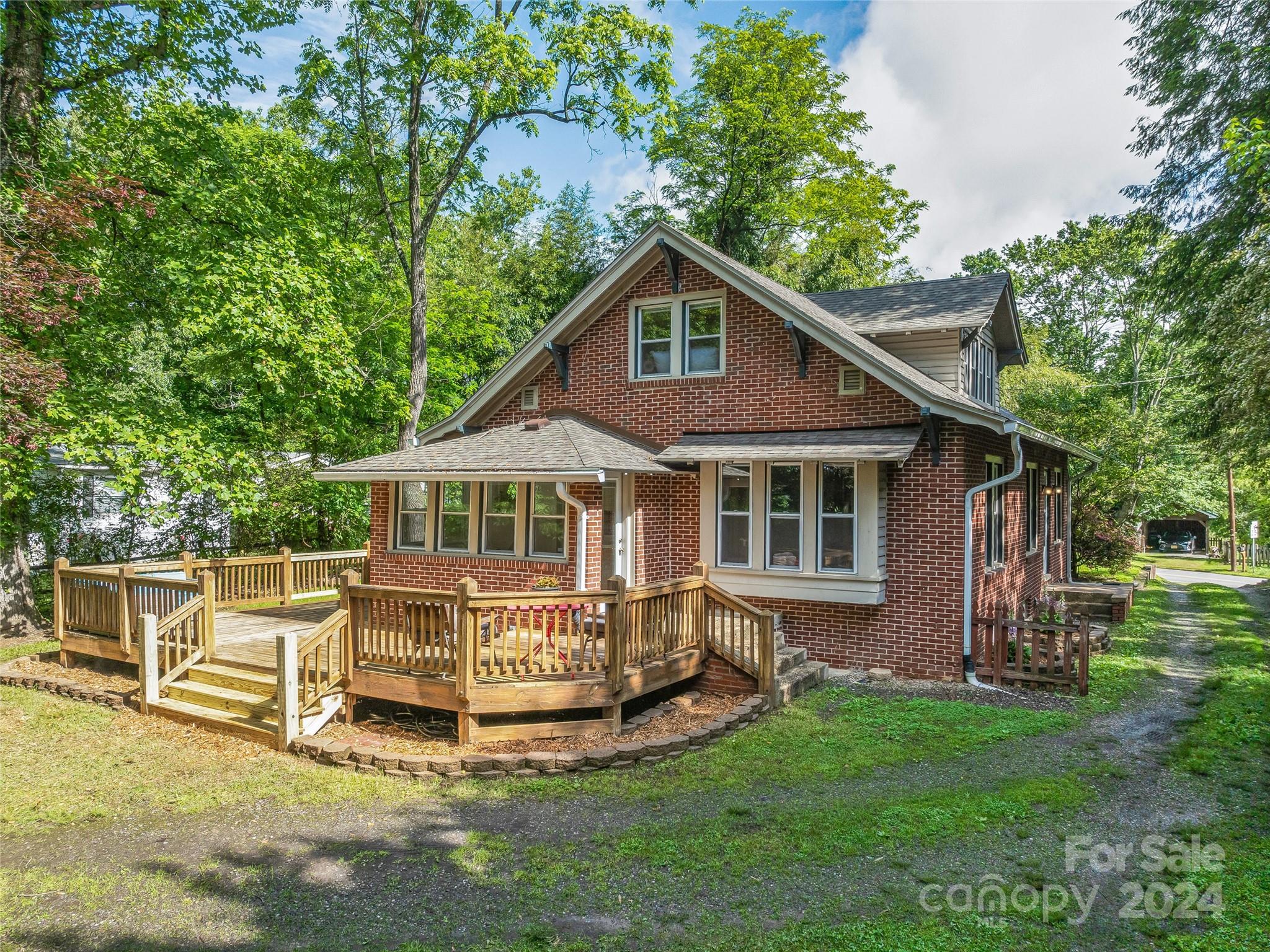 76 Starnes Cove Road Asheville NC 28806
