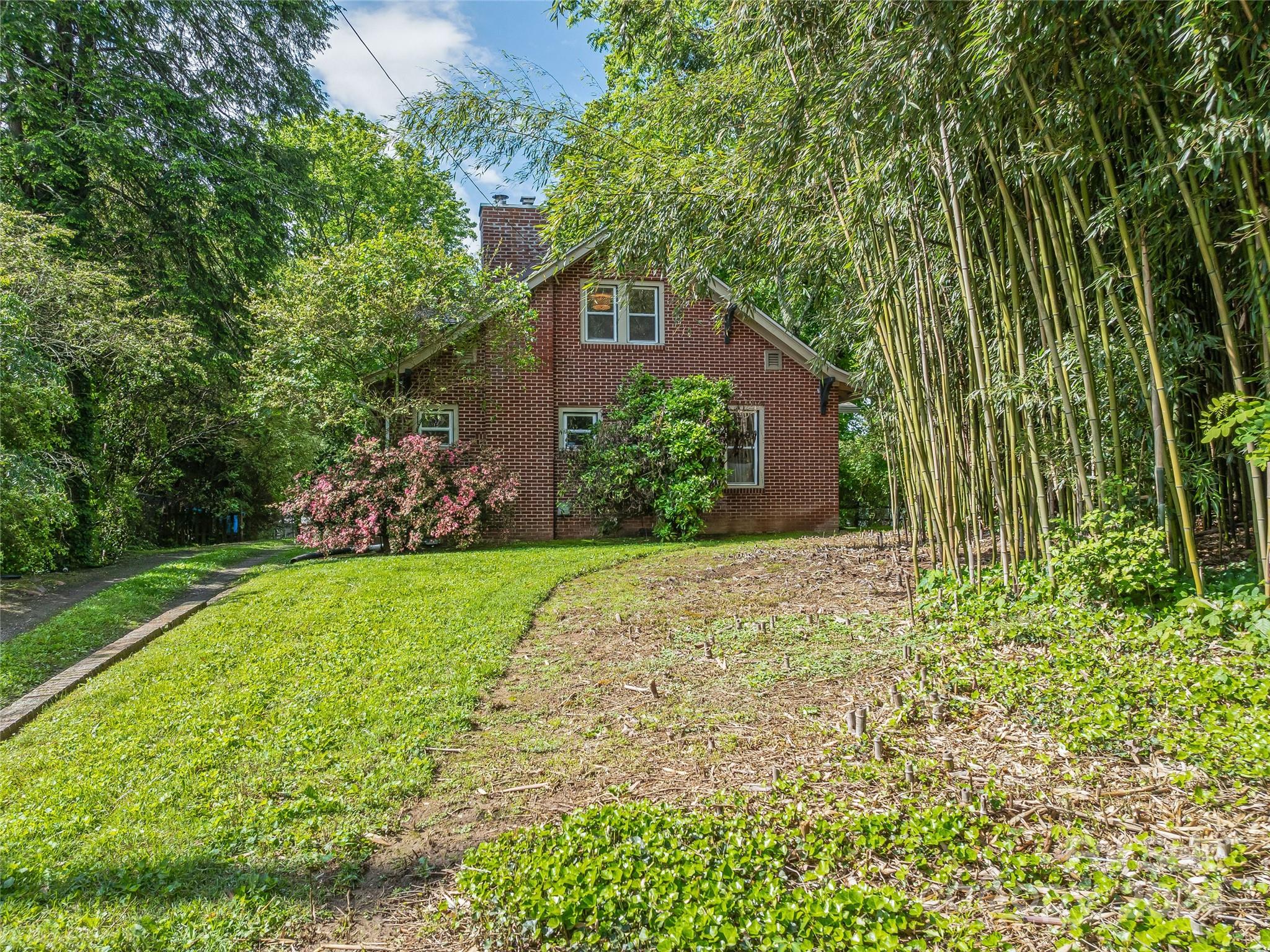 76 Starnes Cove Road Asheville NC 28806