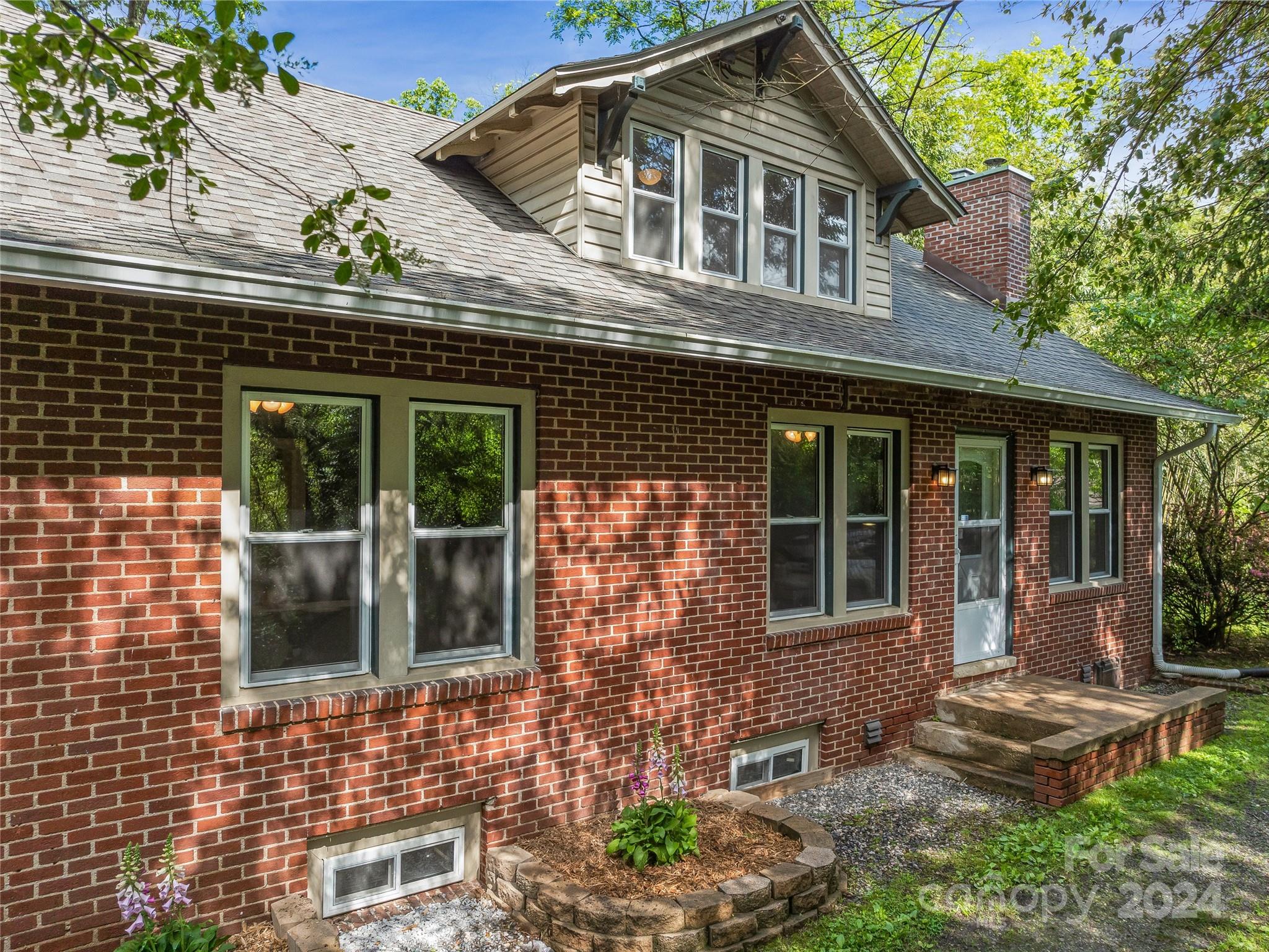 76 Starnes Cove Road Asheville NC 28806
