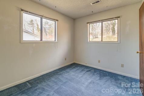 93 Stoney Hill Court Asheville NC 28804