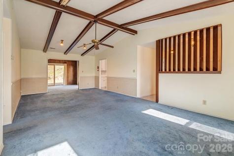 93 Stoney Hill Court Asheville NC 28804