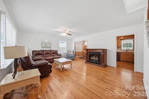4455 Magnolia Lane Hudson NC 28638