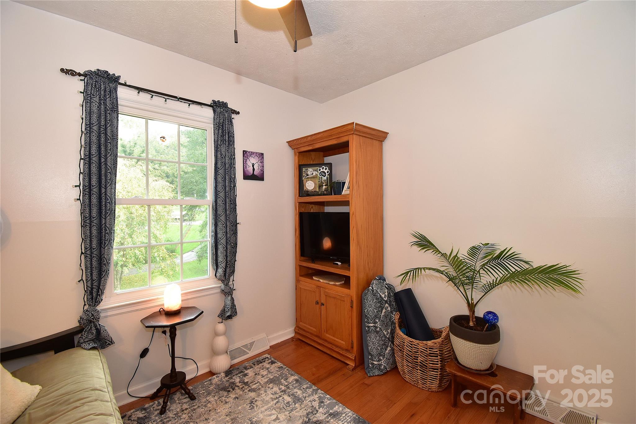 76 Melton Road Candler NC 28715