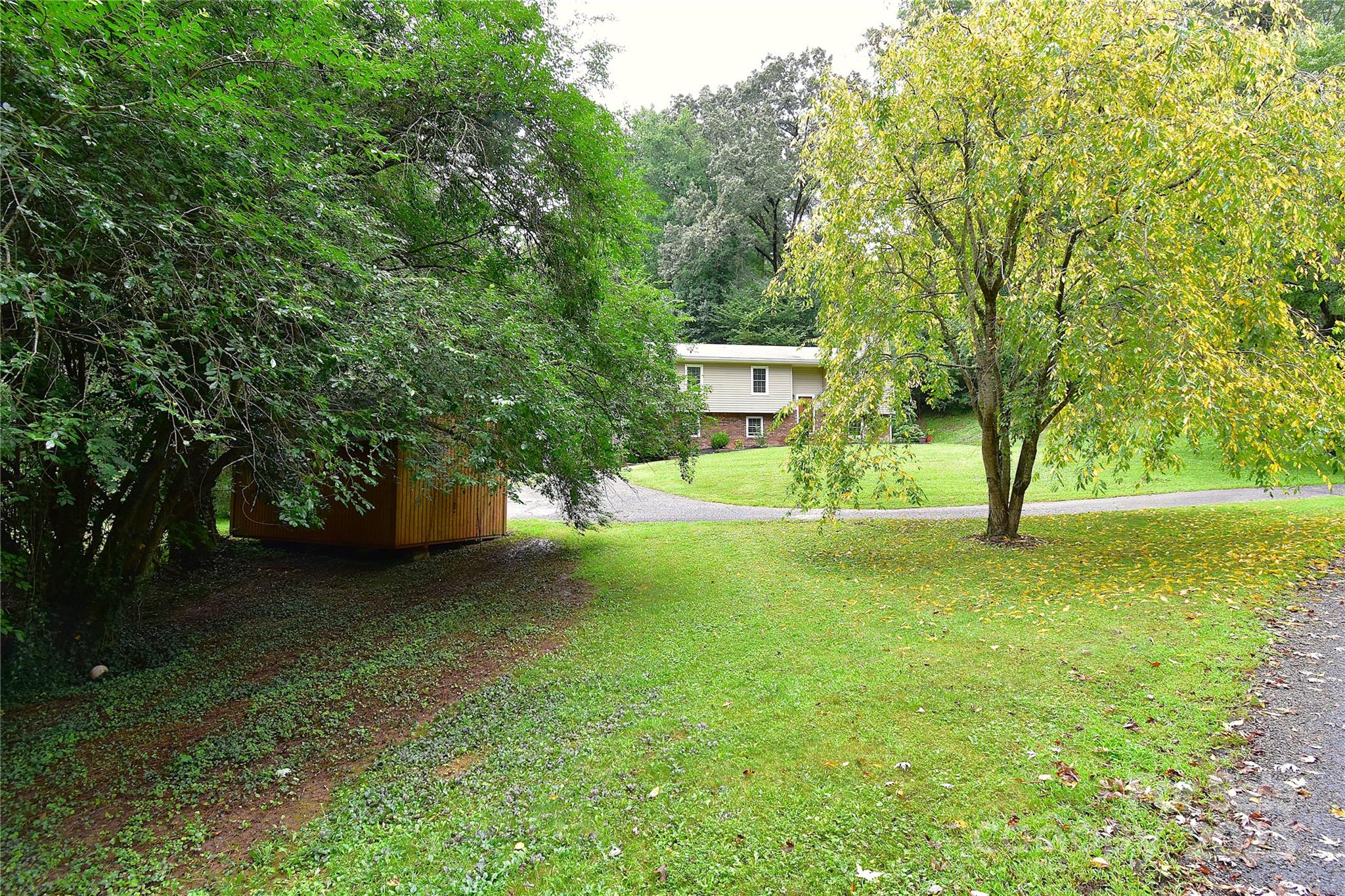 76 Melton Road Candler NC 28715