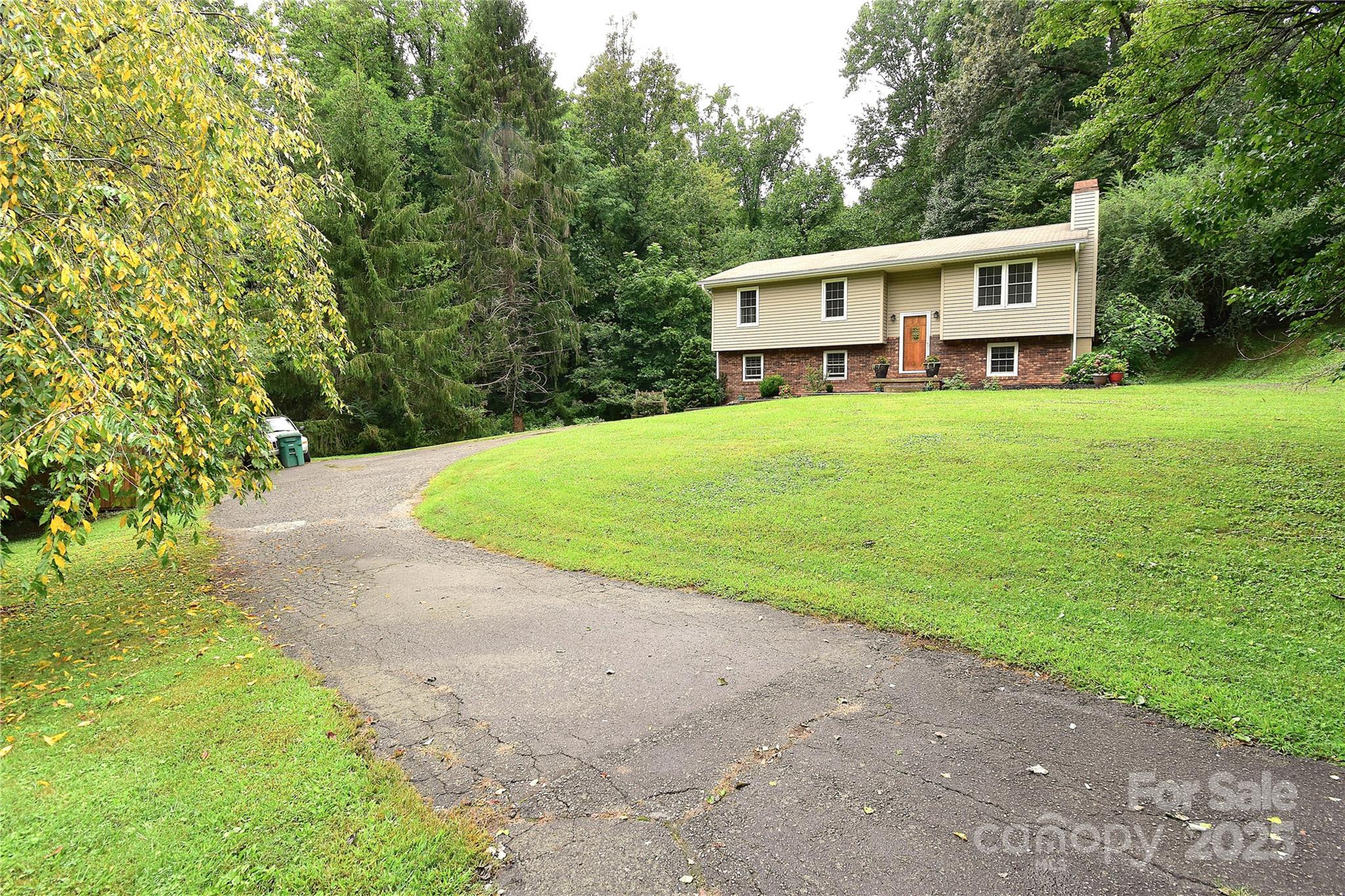 76 Melton Road Candler NC 28715