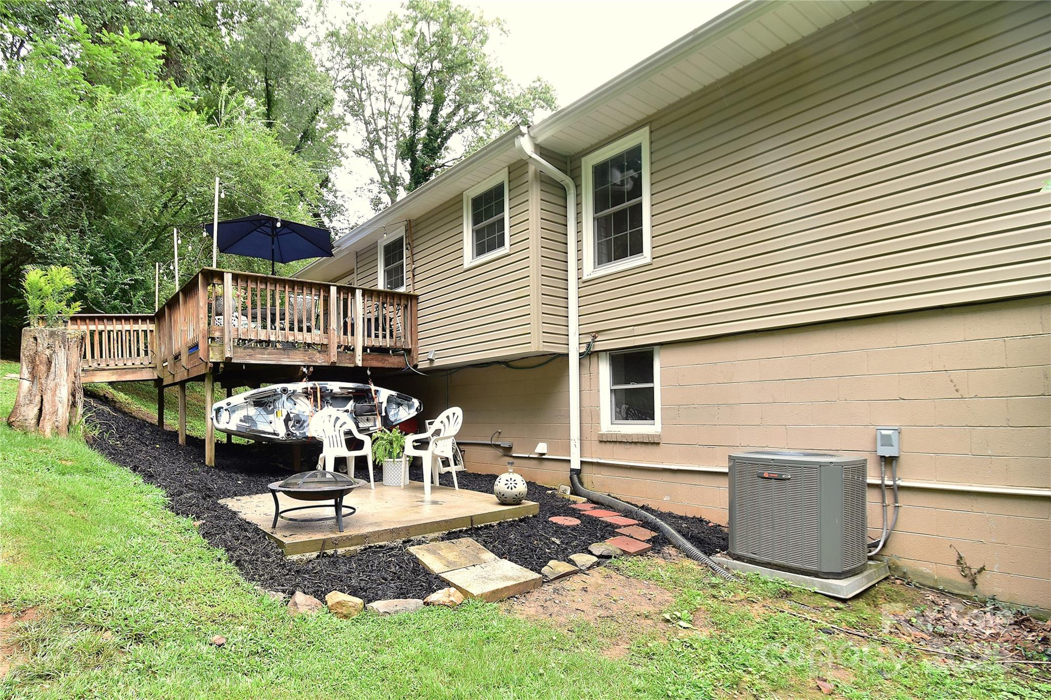 76 Melton Road Candler NC 28715