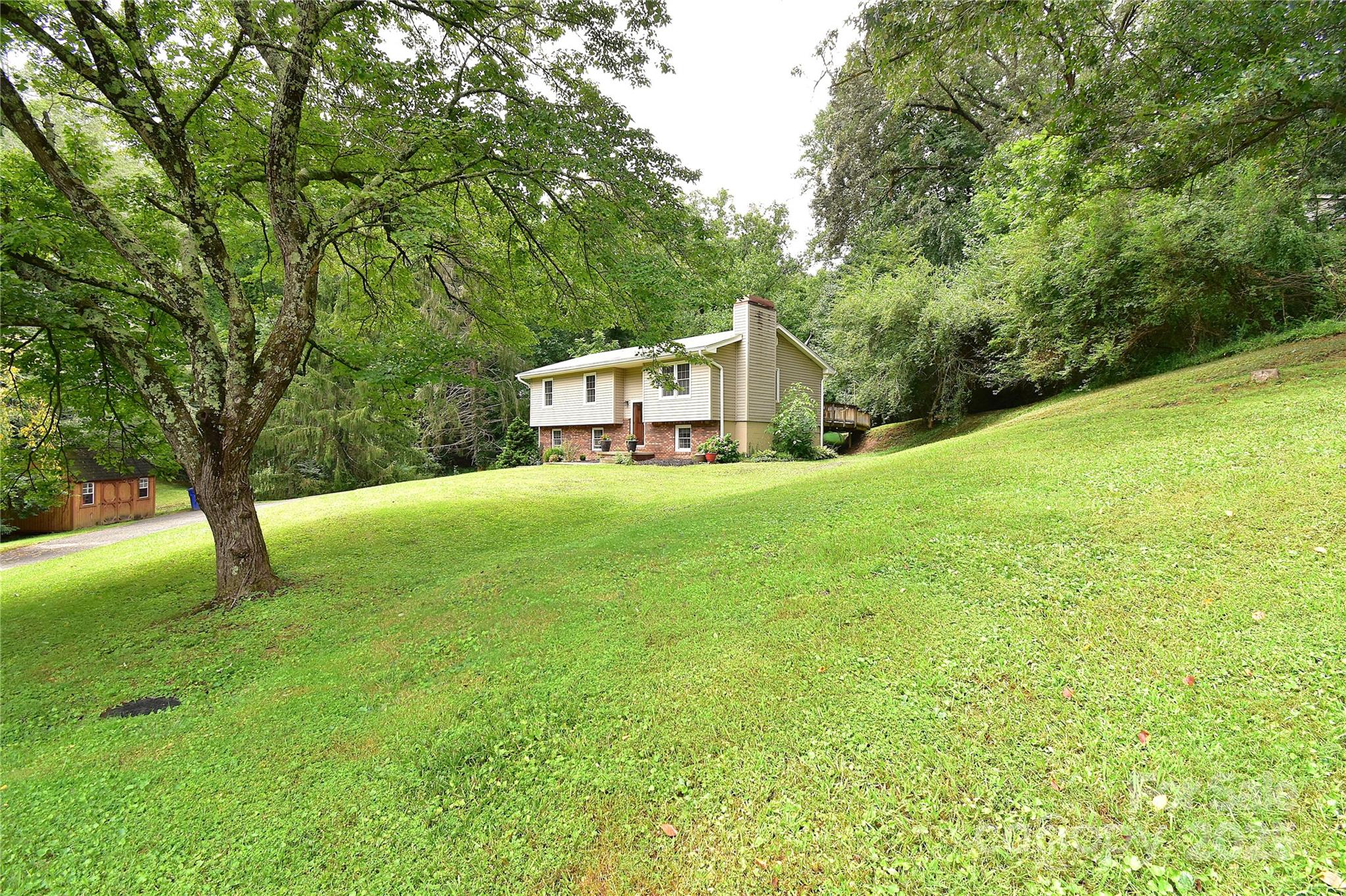 76 Melton Road Candler NC 28715