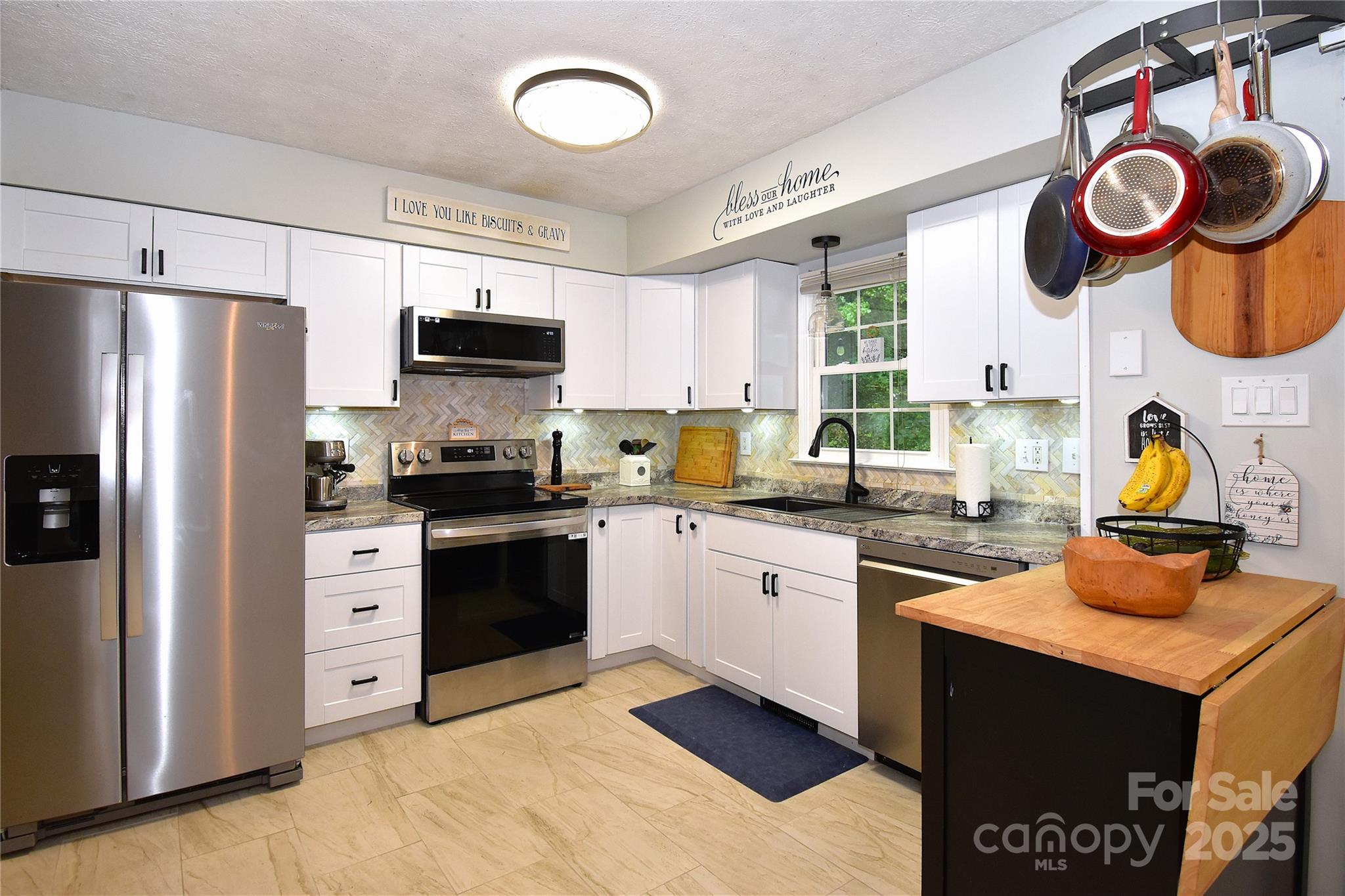 76 Melton Road Candler NC 28715