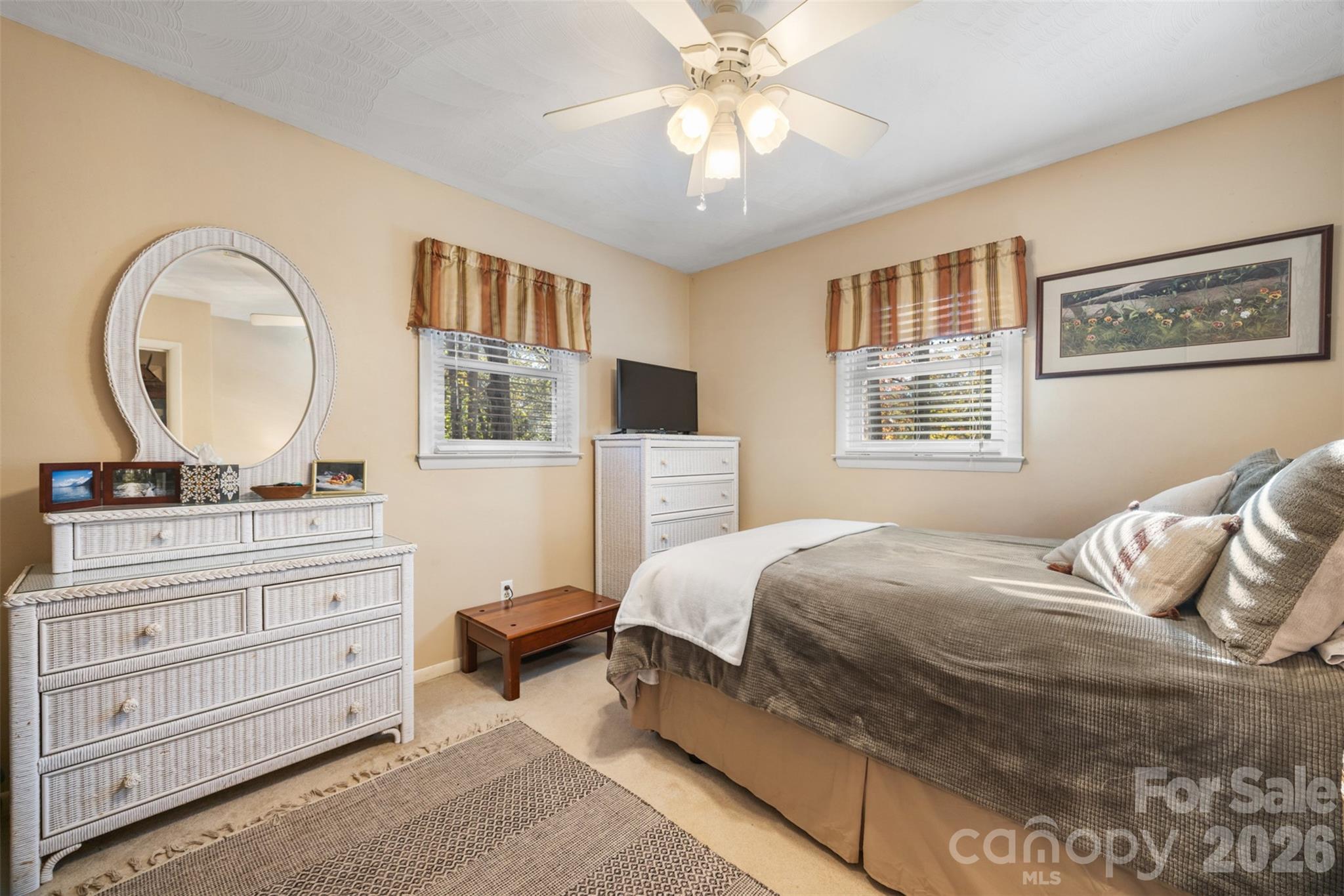 1711 Mccombs Street Newton NC 28658