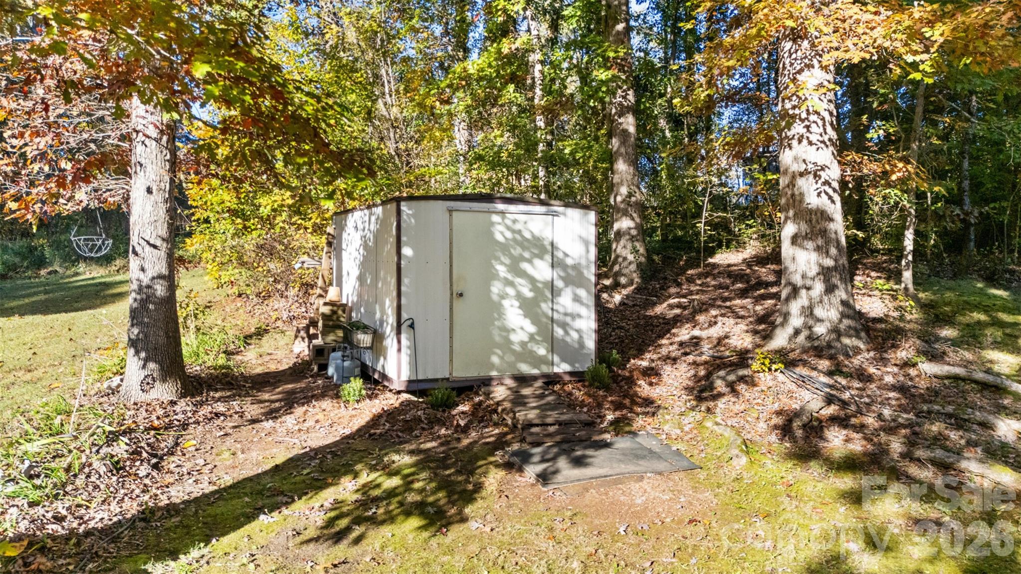 1711 Mccombs Street Newton NC 28658