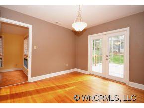 123 Red Oak Road Asheville NC 28804