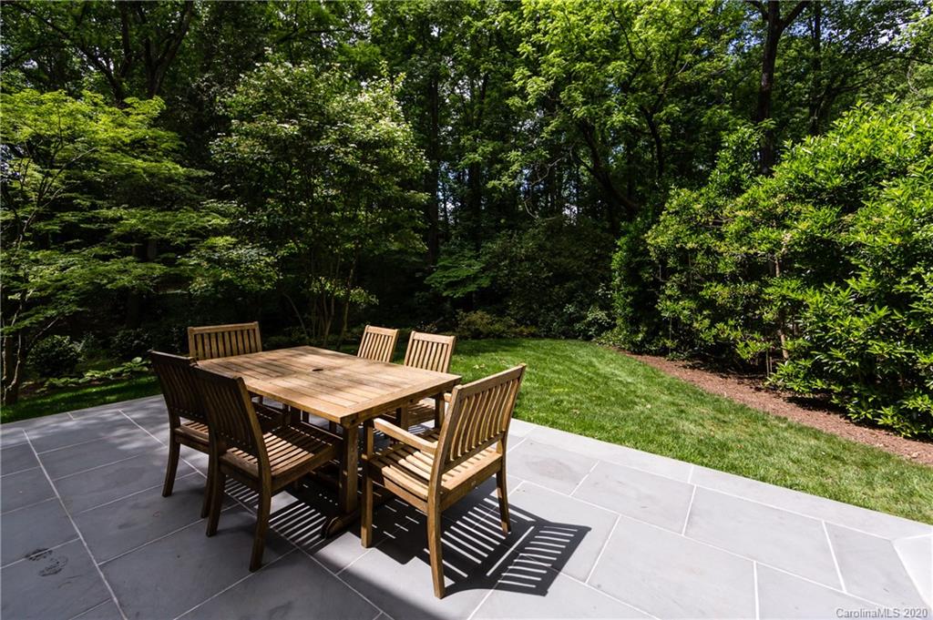 1220 Scotland Avenue Charlotte NC 28207