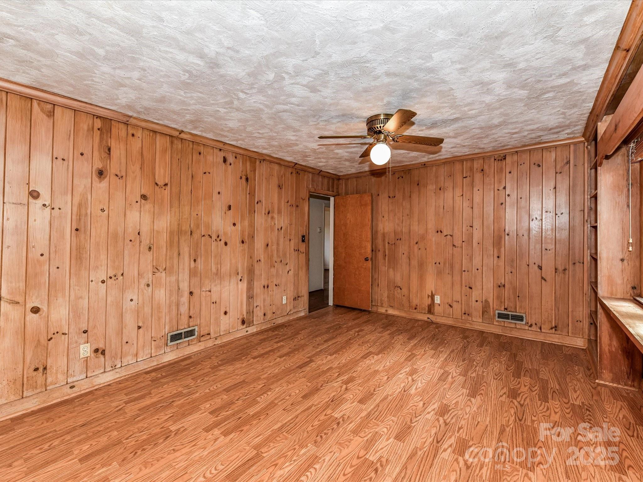 225 Enwood Drive Charlotte NC 28214