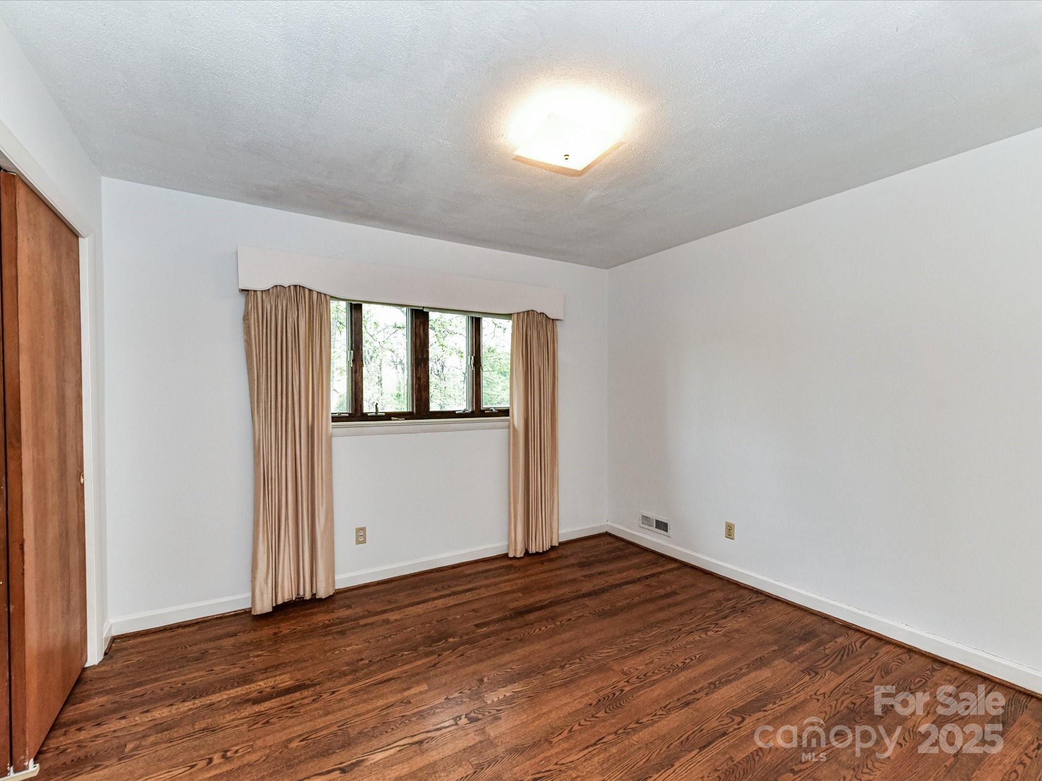 225 Enwood Drive Charlotte NC 28214