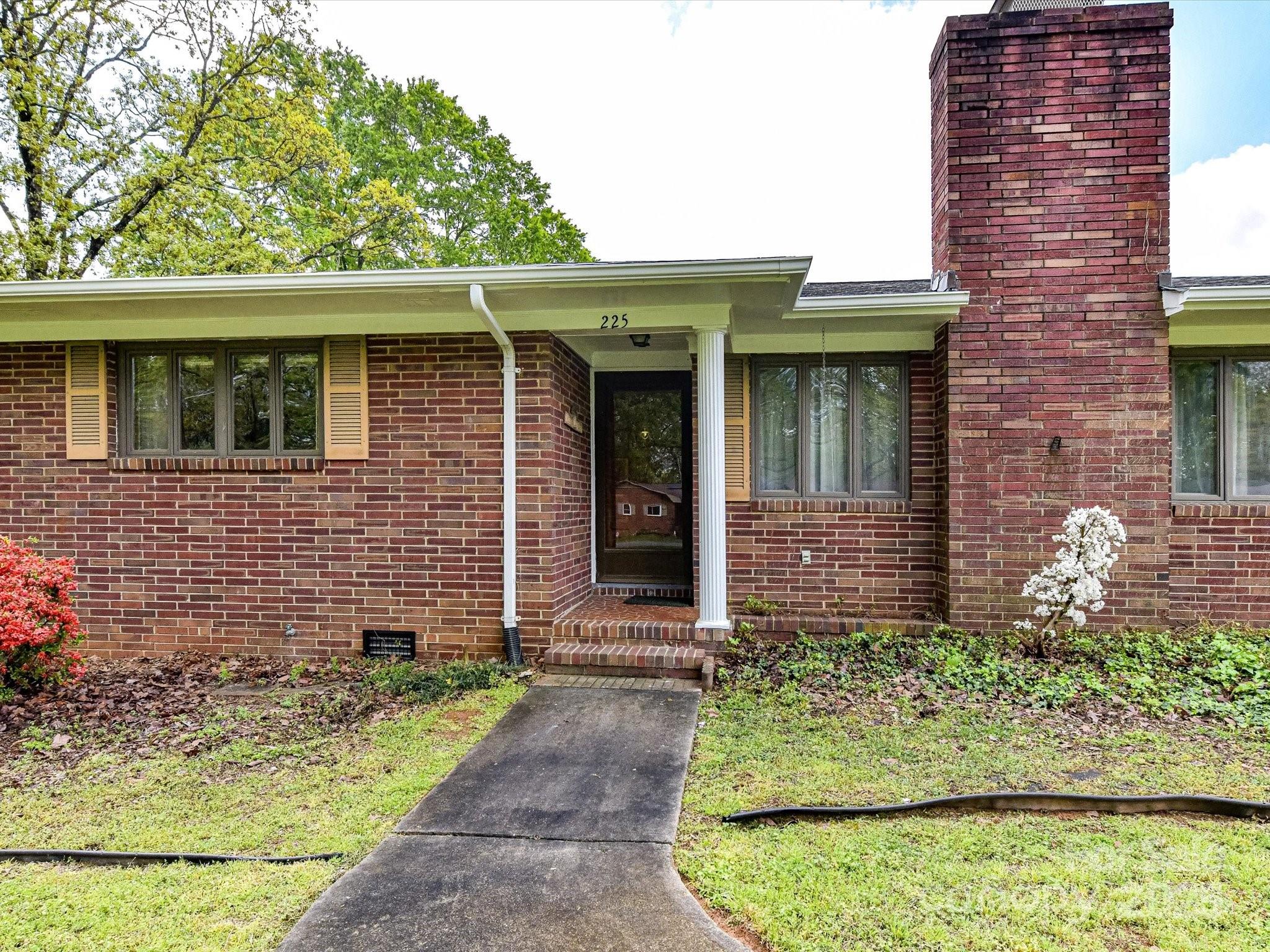 225 Enwood Drive Charlotte NC 28214