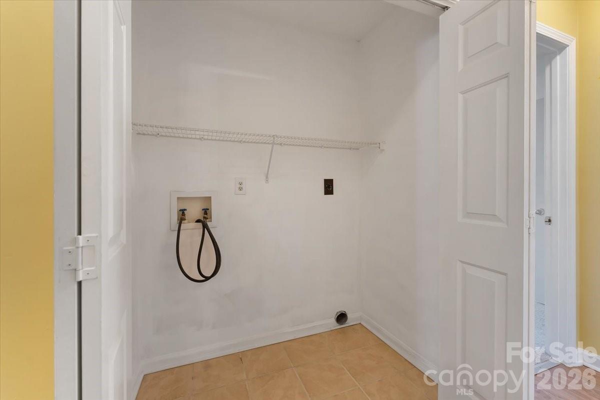 1914 Sloan Drive Charlotte NC 28208