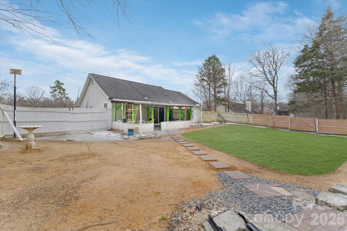 1914 Sloan Drive Charlotte NC 28208