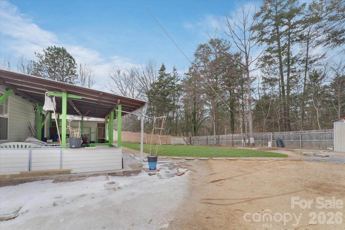 1914 Sloan Drive Charlotte NC 28208