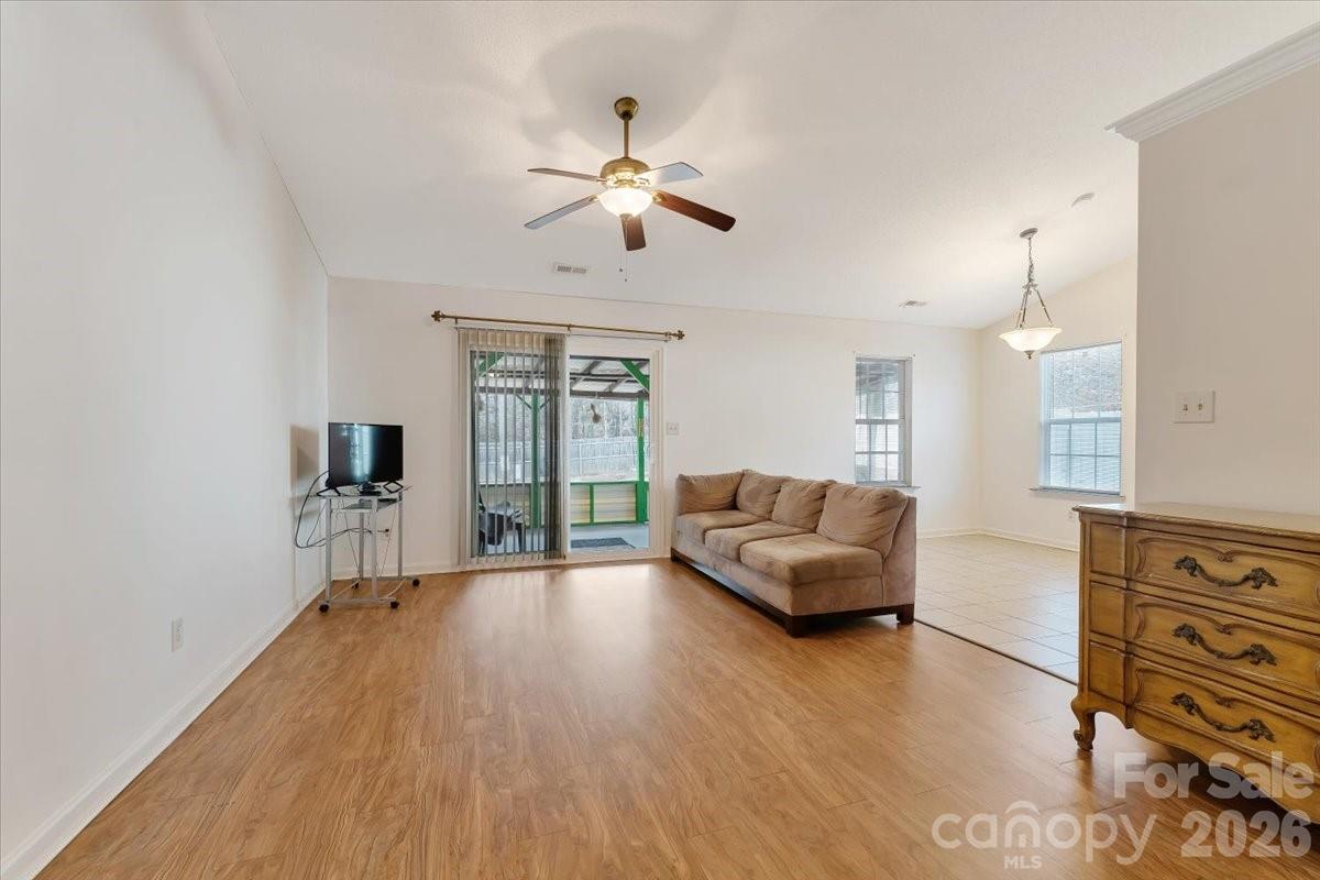1914 Sloan Drive Charlotte NC 28208