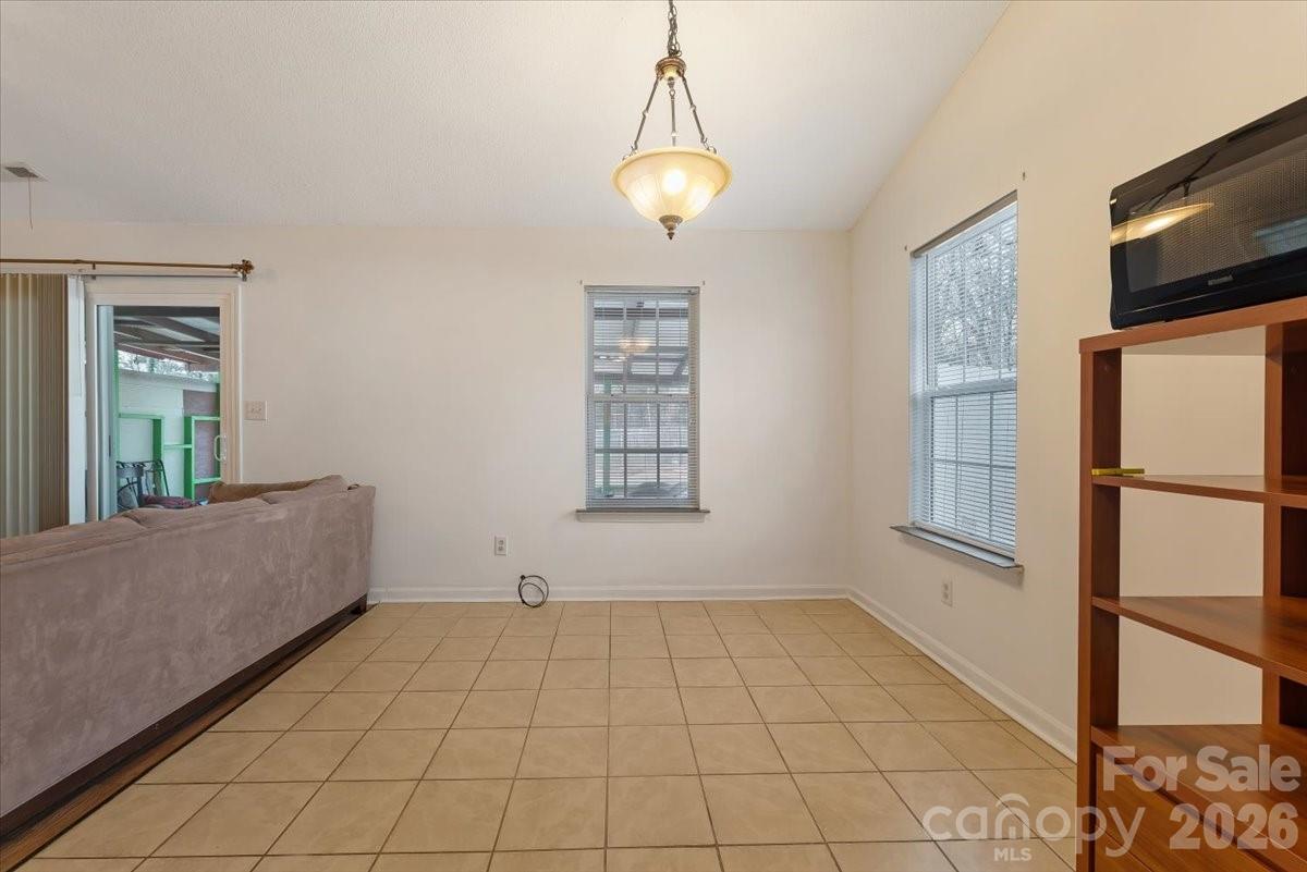 1914 Sloan Drive Charlotte NC 28208