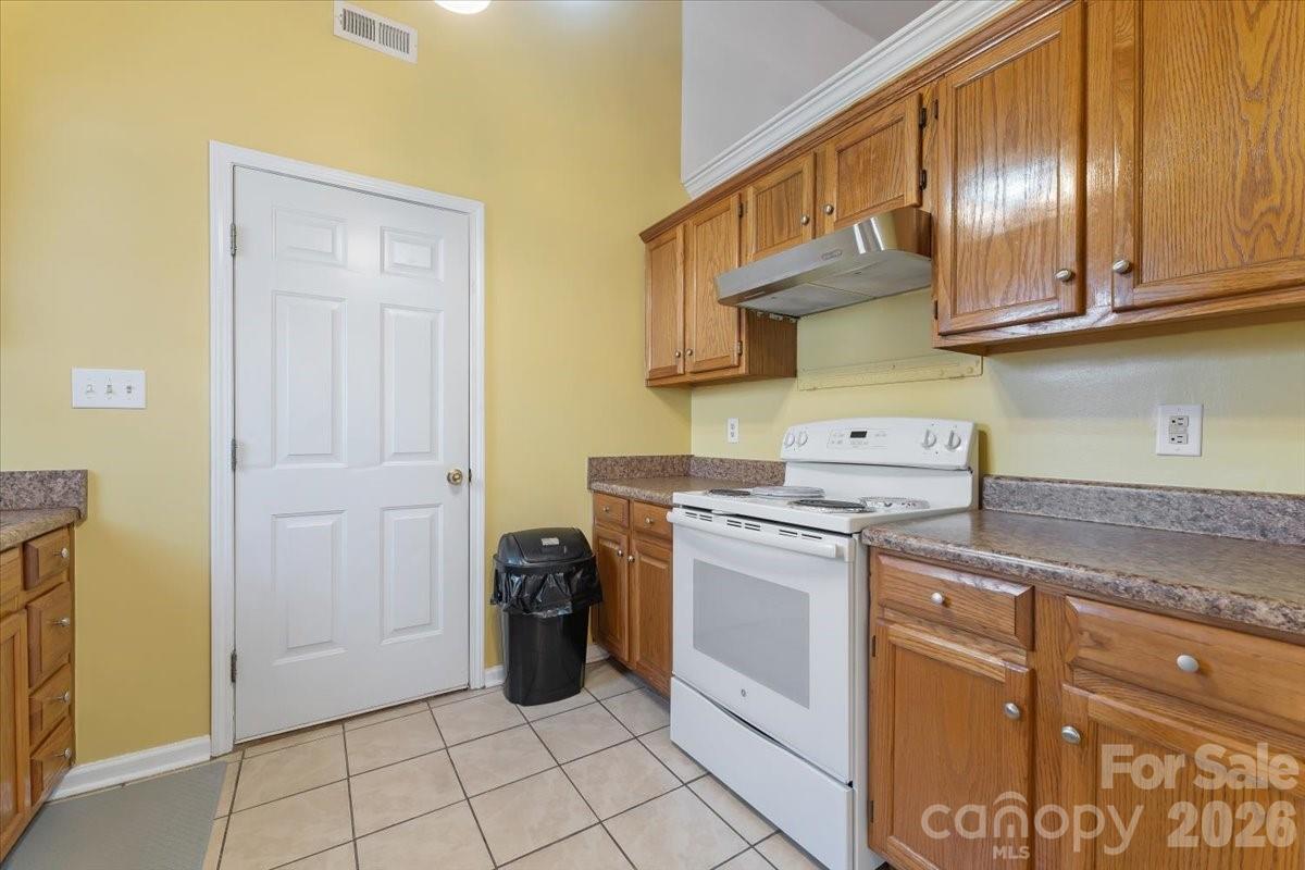 1914 Sloan Drive Charlotte NC 28208