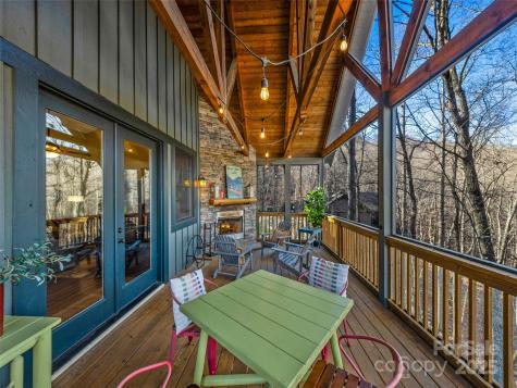 298 Hedgewood Drive Tuckasegee NC 28783