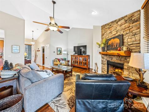 298 Hedgewood Drive Tuckasegee NC 28783