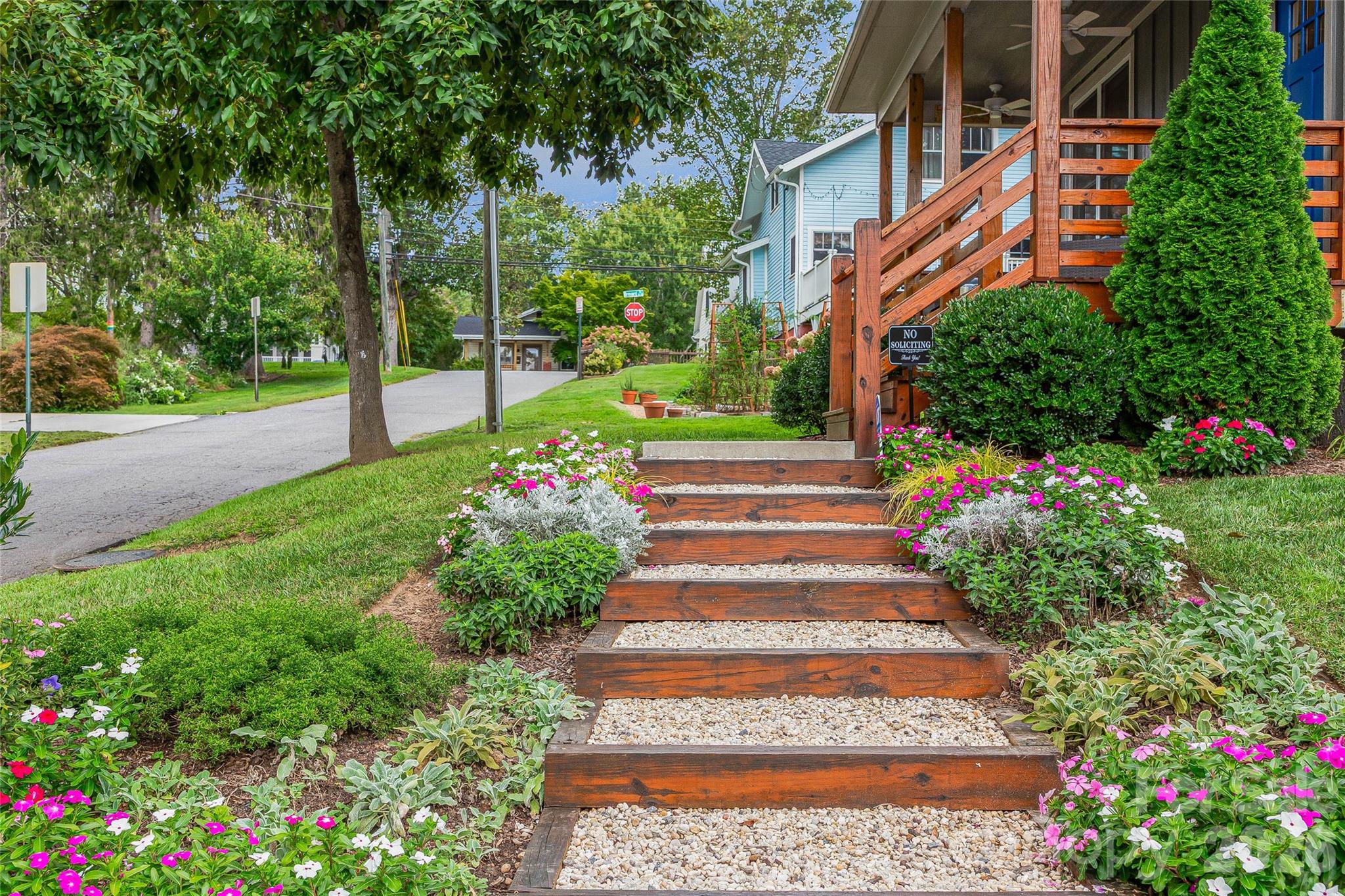 14 Davenport Road Asheville NC 28806