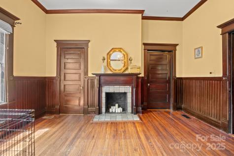 506 N Main Street NW Lenoir NC 28645