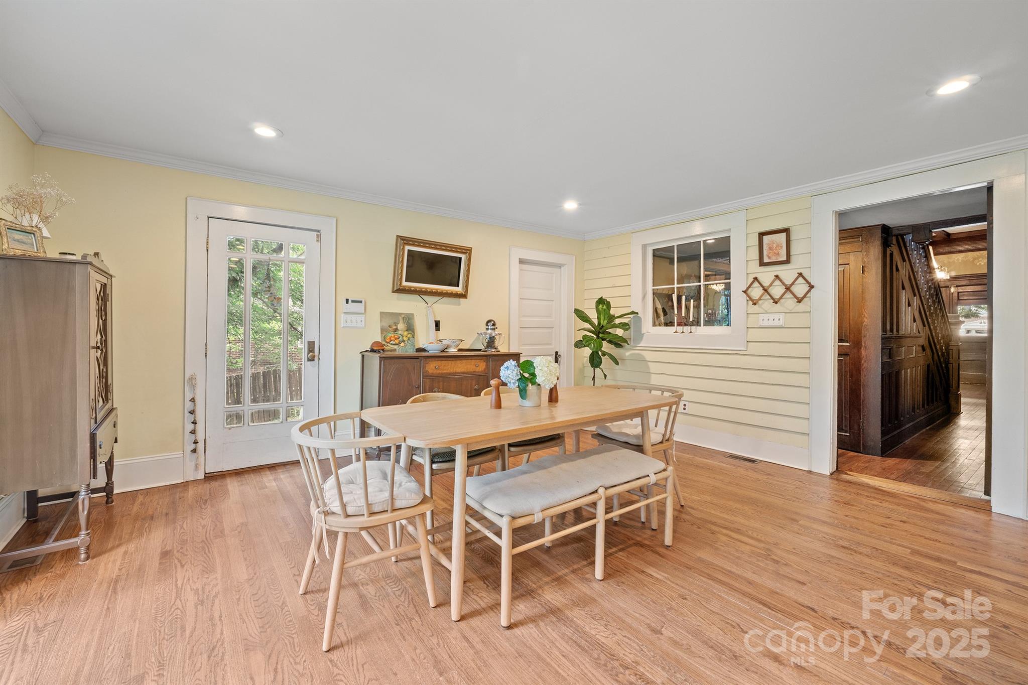 506 N Main Street NW Lenoir NC 28645