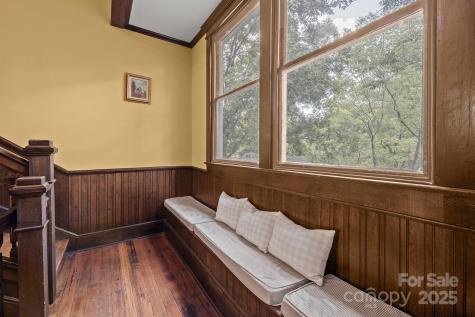506 N Main Street NW Lenoir NC 28645