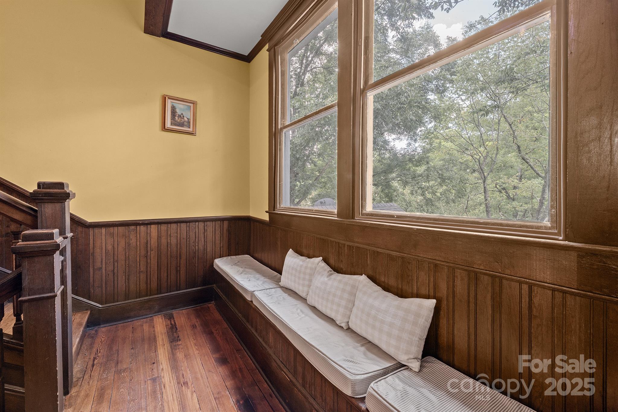 506 N Main Street NW Lenoir NC 28645