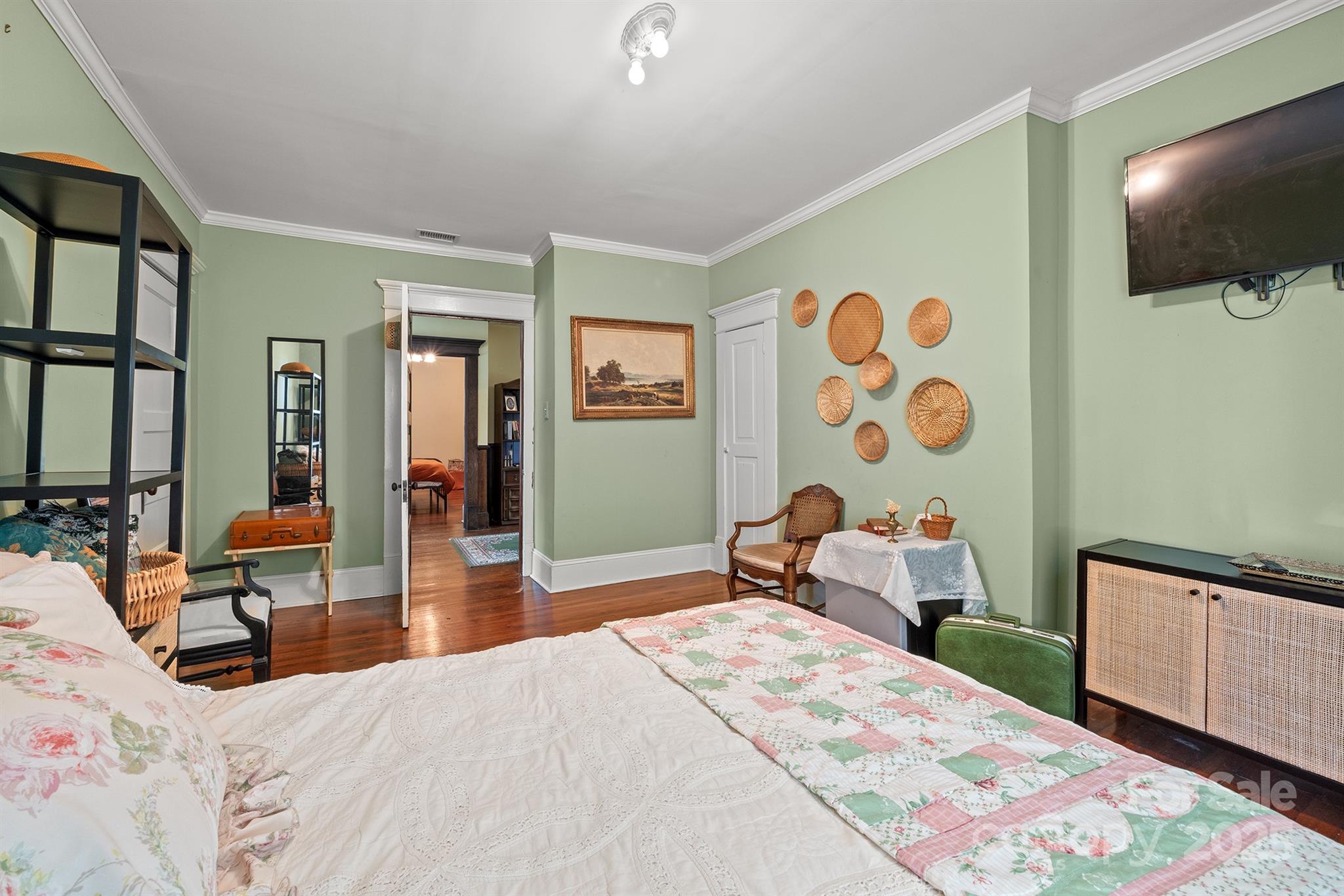 506 N Main Street NW Lenoir NC 28645