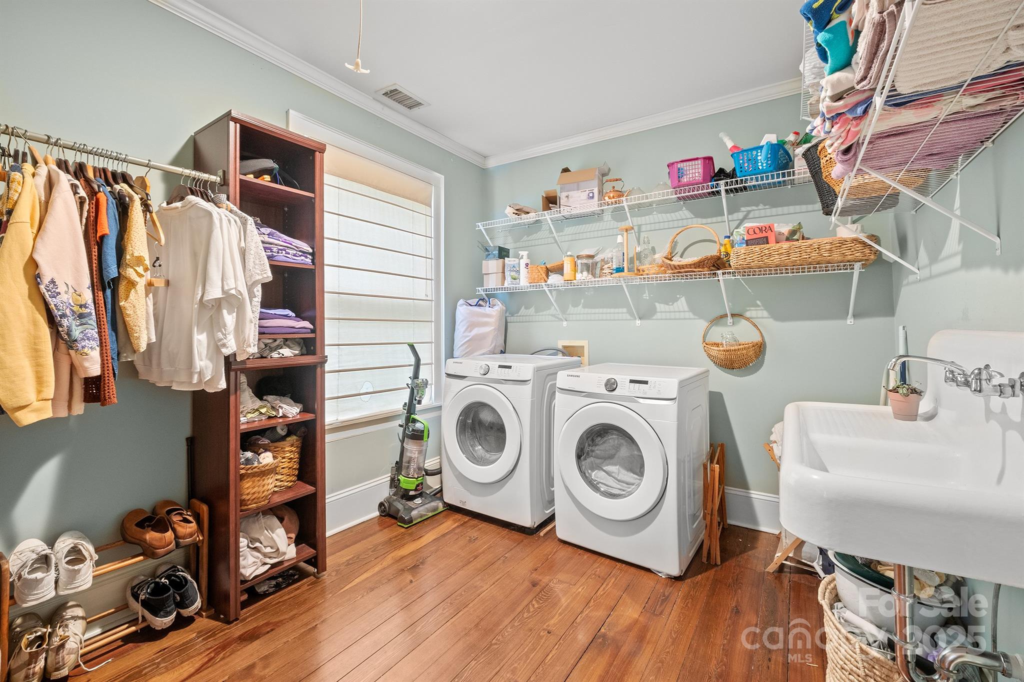 506 N Main Street NW Lenoir NC 28645