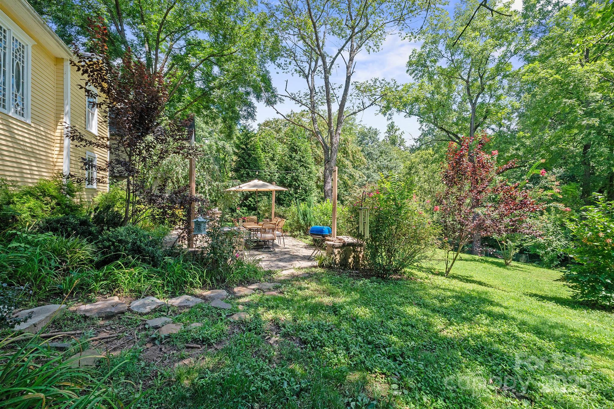 506 N Main Street NW Lenoir NC 28645