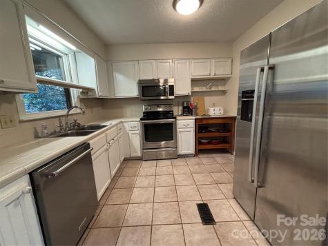 164 Bartlett Street Asheville NC 28801